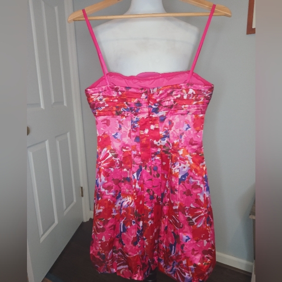 BCBG Max Azaria Floral Begonia Sleeveless Bubble Hem Mini Dress - Picture 4 of 7
